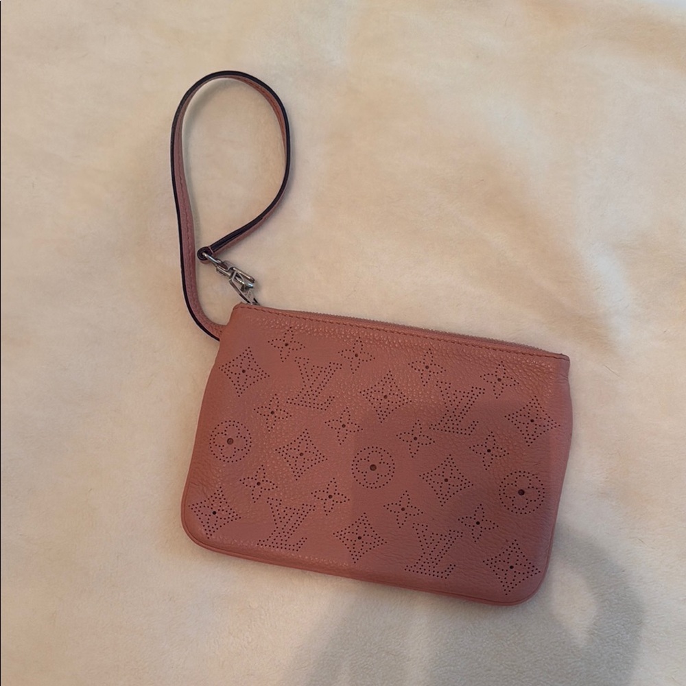 Louis Vuitton Pink Wristlet